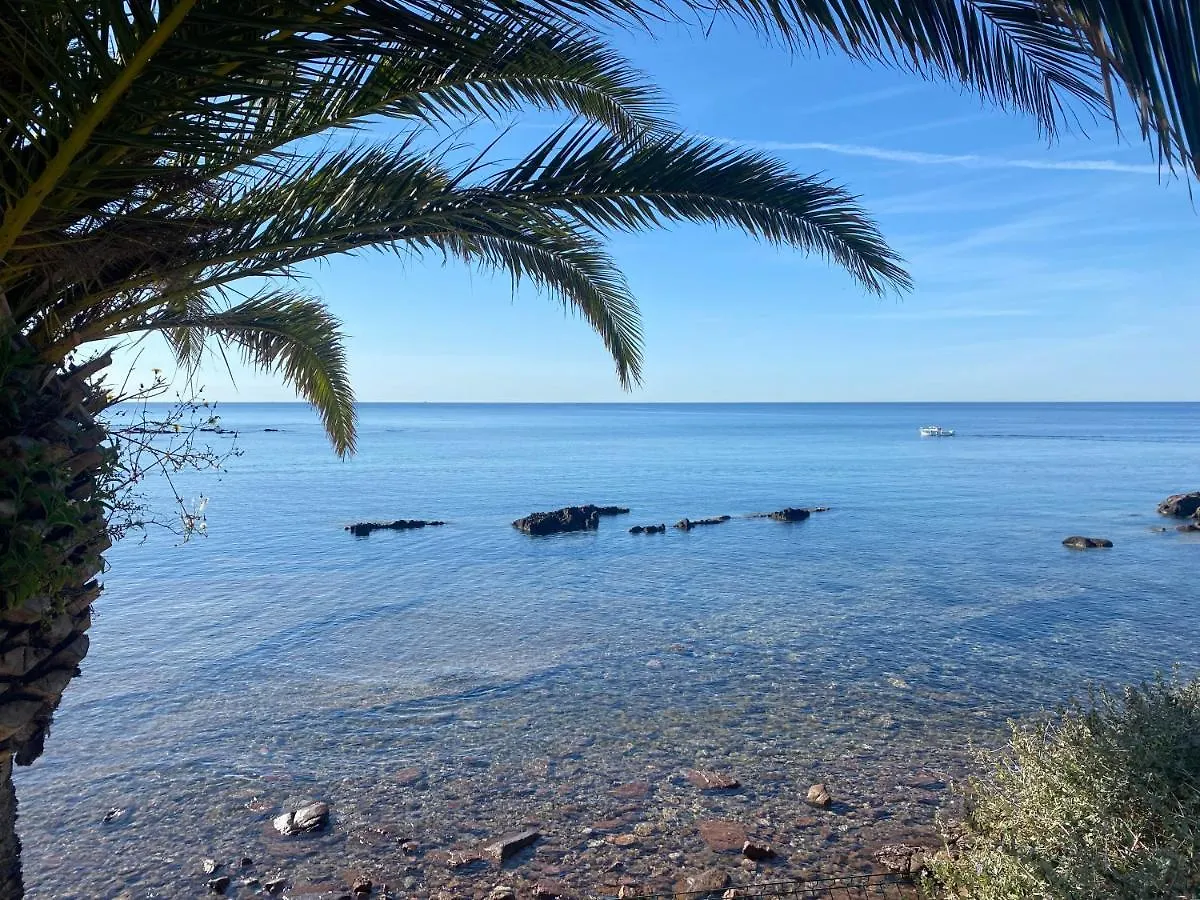 Apartamento T2 A 50 Metres De La Mer, Belle Vue Sur Vegetation Saint-Raphaël